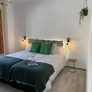 L'elefant En Casa Cami De Les Aiguees Pensionat